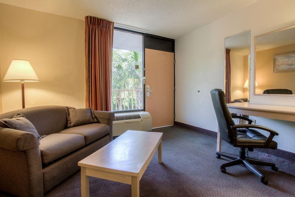 Quality Inn & Suites St Augustine Beach Area St. Augustine Beach Екстериор снимка
