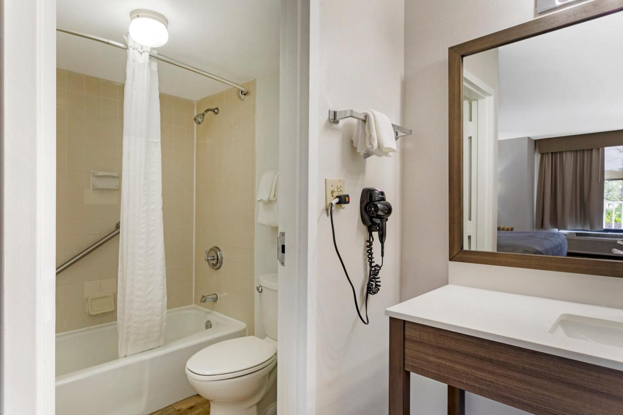 Quality Inn & Suites St Augustine Beach Area St. Augustine Beach Екстериор снимка